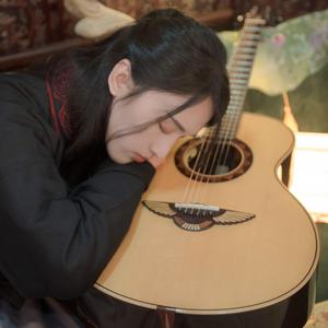 女人穿内衣被操
